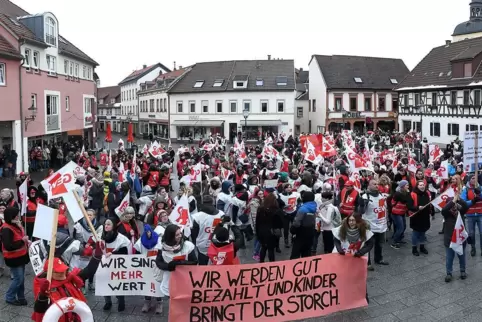 Im Jahr 2018 hatte die Gewerkschaft schon einmal Kirchheimbolanden als Schauplatz einer Demo ausgewählt.