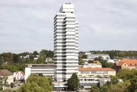 Im Rathaus laufen die „Glasfaser-Fäden“ des Stadtnetz’ zusammen.