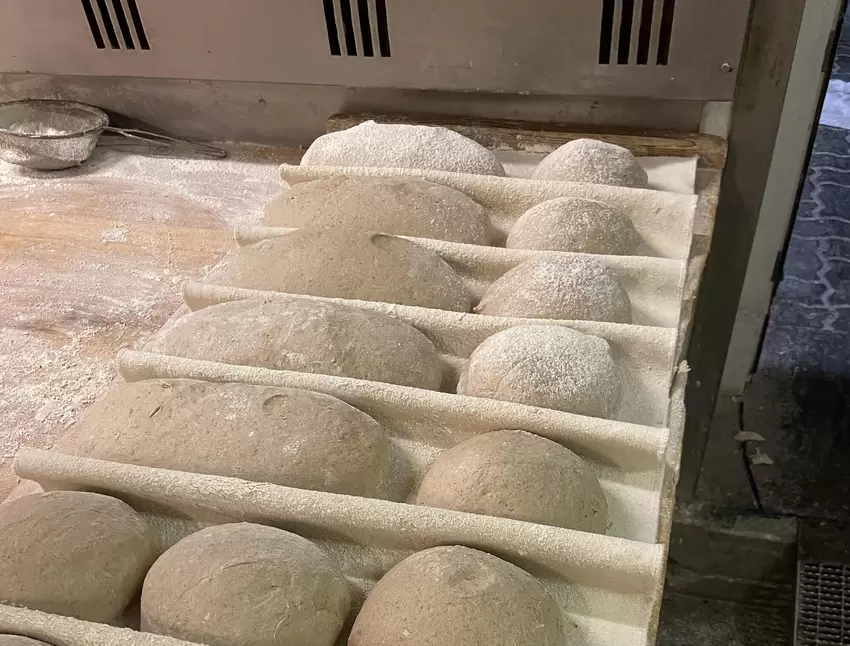 Die Brote werden vorbereitet...