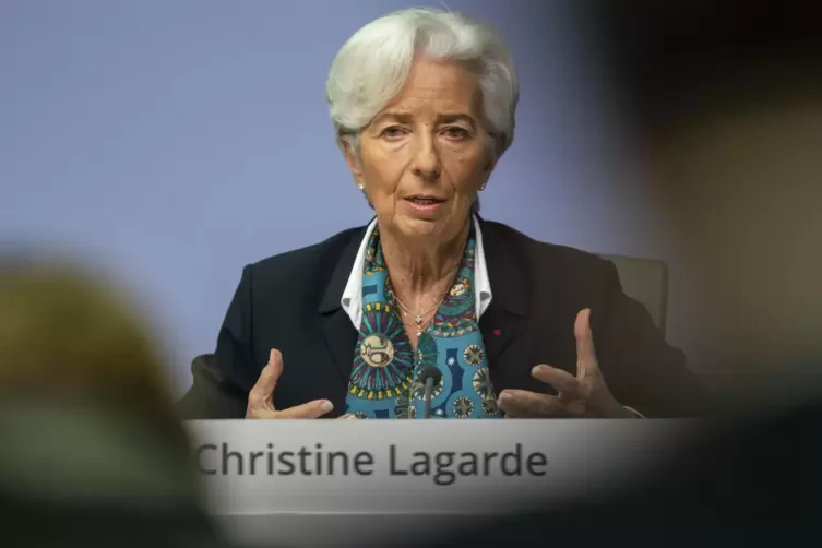 EZB-Chefin Christine Lagarde war bislang zurückhaltend, was eine Zinserhöhung betrifft.