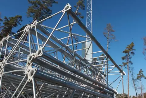 Schon 2014 hatte die Energie Südwest mit diesem Messmast festgestellt, dass sich Windräder auf dem Taubensuhl rentiert hätten, d