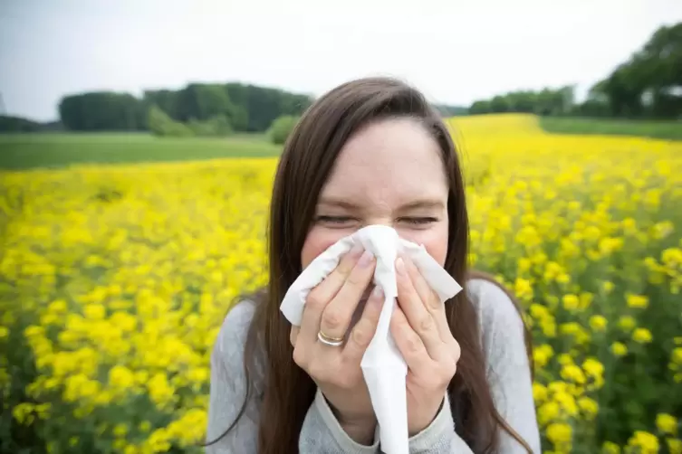 Pollen im Anflug: Wenn die Gesichtserkennung des eigenen Handys einen wegen verquollener Augen nicht mehr erkennt, beginnt aufs 