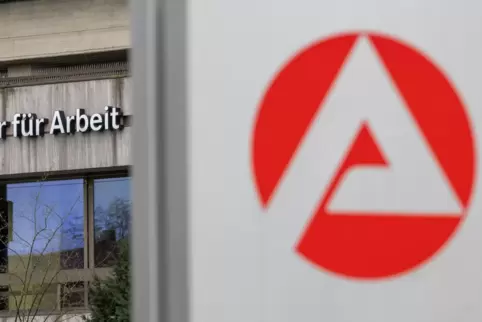 Das Institut IAB gehört zur Bundesagentur für Arbeit. 
