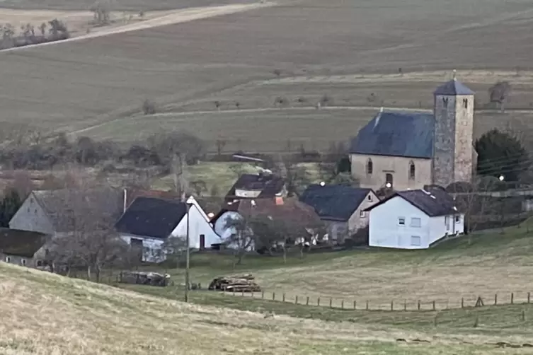 In Herren-Sulzbach beschäftigt eine geplante Freiflächen-Photovoltaikanlage weiterhin die Gemüter. 