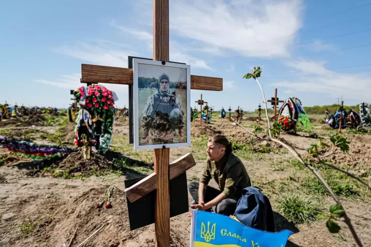 Trauer um die Gefallenen: Wie viele Tote der Krieg in der Ukraine gefordert hat, ist nicht mit Sicherheit zu sagen.