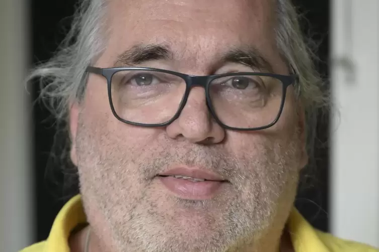 Axel Geier leitet die Evangelische Jugendfreizeitst&auml;tte Ludwigshafen-Gartenstadt. Er stellt fest: Die Sprachkompetenz der jungen