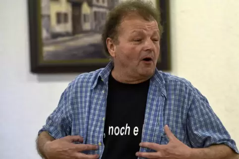 „Fritz, noch e Pils“ steht auf Gerd Kannegiesers T-Shirt – ein gutes Motto gerade in Krisen-Zeiten. 
