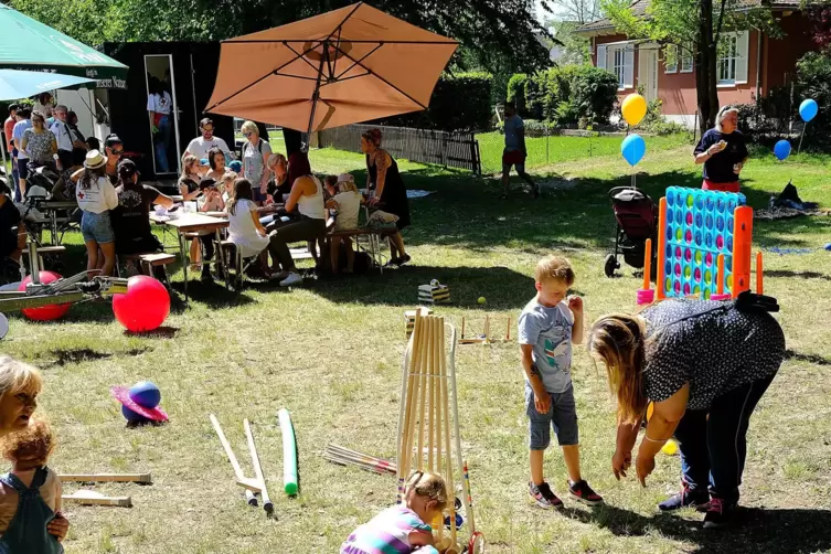 Auf dem DRK-Minigolfgel&auml;nde wurde am Wochenende auch ein Familienfest gefeiert.