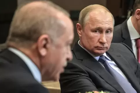 Der türkische Präsident Recep Tayyip Erdogan (links) pflegt einen direkten Draht zum Machthaber im Kreml, Wladimir Putin.