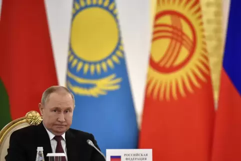 Die Europäer rücken vom russischen Staatspräsidenten Putin ab – dieser probt den Schulterschluss mit ehemaligen Staaten der Sowj