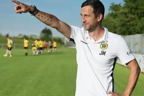 Da geht’s zur Verbandsliga: Jens Mayer, Trainer von Landesliga-Tabellenführer SV Hermersberg.