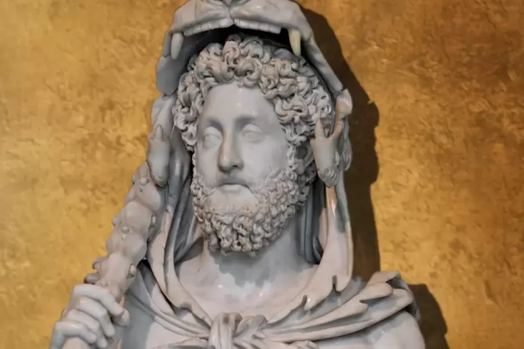 Kaiser Commodus als Herkules, die Büste dürfte von 191/192 stammen. 