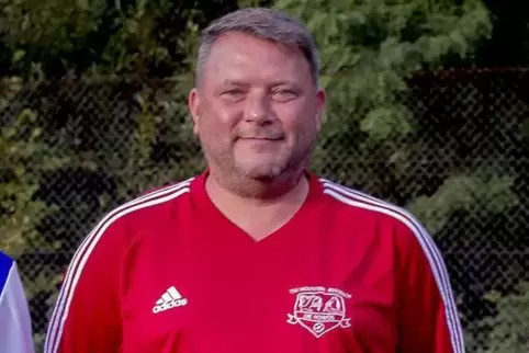 Vater des Erfolges bei der zweiten Mannschaft der TSG Wolfstein-Roßbach: Trainer Harry Kihl. 