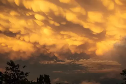 Johann von Karpowitz hat das Schauspiel am Abendhimmel mit der Kamera festgehalten. 