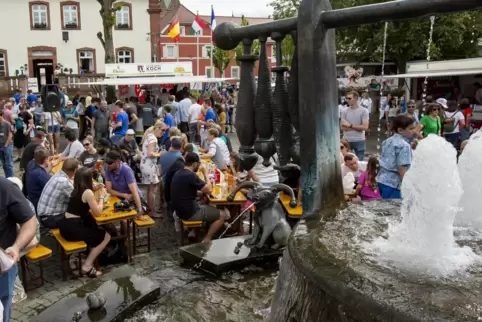 Viel los auf dem Marktplatz: In Ramstein-Miesenbach fand am Wochenende das Europafest statt. 