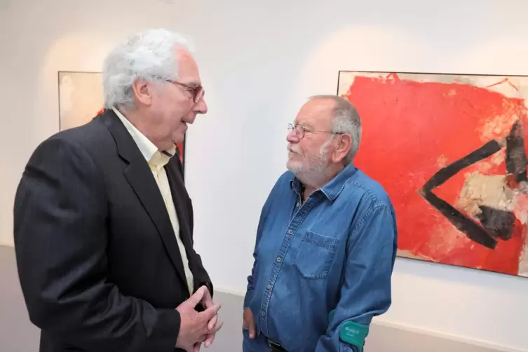  Maler Peter Tomschiczek (rechts) im Gespräch mit dem Architekten Einald Sandreuther.