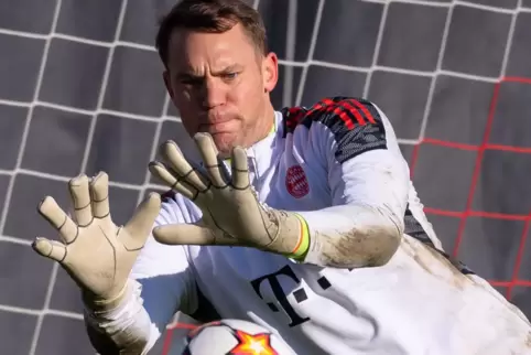 Zum Laufzeitende seines neuen Vertrags wird Manuel Neuer 38 Jahre alt sein. 