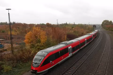Die Brache zwischen Horstbrücke und Hauptbahnhof liegt immer noch ungenutzt da.