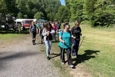 Fast 150 Wanderer nahmen am Sonntag das Angebot der „Grünesputschetour“ an.