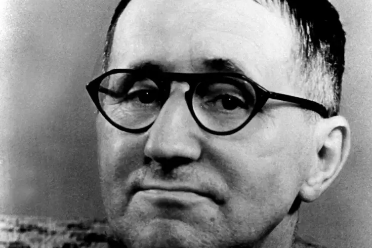 Bertolt Brecht. 