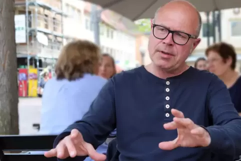 Die AfD gelte als demokratisch und nicht verfassungswidrig, meint Dominik Geißler. Und: man solle Wähler nicht beschimpfen. 