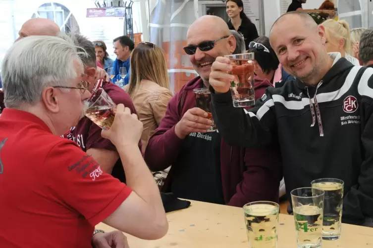 Am Donnerstag auf dem Stadtfest: Prost! 