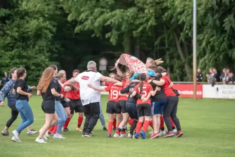 Auch den Pokal gewonnen: die SG Venningen/Kirrweiler. 