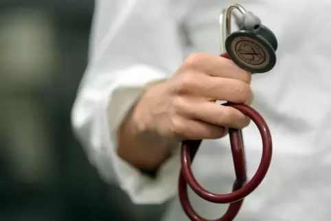 Wegen Erbrechen, Fieber und Bauchschmerzen wird der Bereitschaftsdienst am häufigsten kontaktiert.