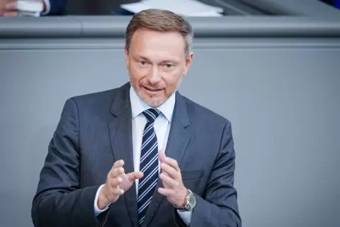 Christian Lindner (FDP), Bundesminister der Finanzen, spricht am Dienstag zum Auftakt der Haushaltswoche im Parlament. Der Bunde