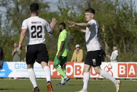 Torjäger Lennart Thum, der Torjäger des FC Arminia Ludwigshafen, hat wieder zugeschlagen.