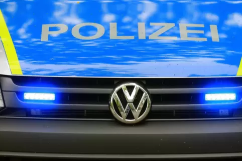 Die Polizei musste kurzzeitig die Autobahn sperren. 