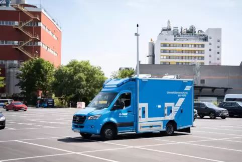Einer von fünf Umweltmesswagen der BASF.