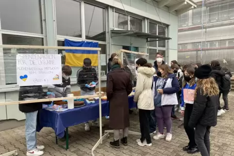 Spendenaktion an der IGS für ukrainische Kinder.
