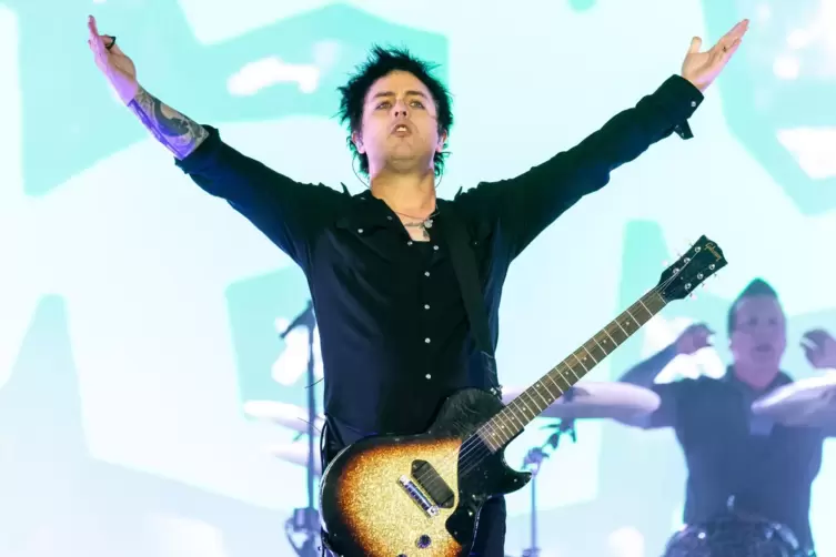 Holte Fans auf die Bühne: Billie Joe Armstrong von Green Day.