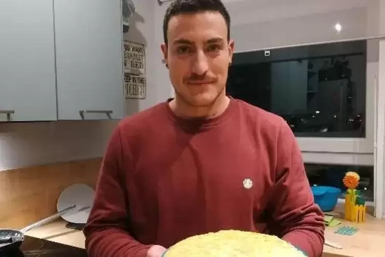 Den RHEINPFALZ-Lesern hat der Spanier Fernando Mongrell erkl&auml;rt, wie Tortilla espa&ntilde;ola zubereitet wird. 