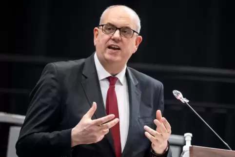 Bremens Bürgermeister Andreas Bovenschulte (56, SPD) verweist auf Milliardengewinne von Ölkonzernen.