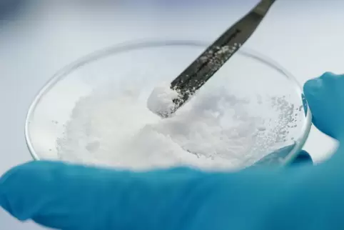 Lithium wird unter anderem für die herstellung von Computerchips benötigt. 