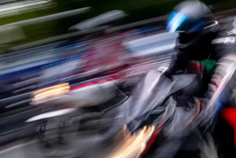 Den Motorradfahrer erwartet eine saftige Geldstrafe (Symbolfoto)