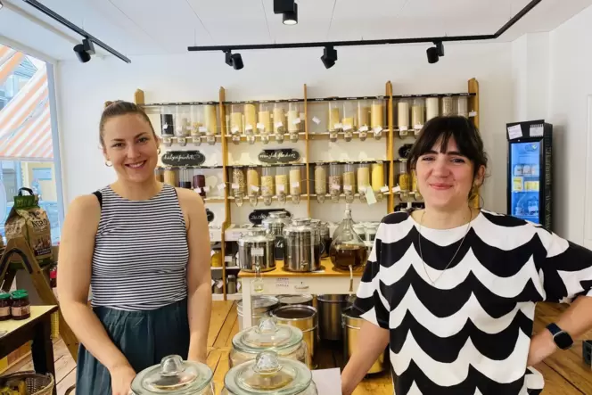 Seit fast drei Jahren Ladenbesitzerinnen: Luise Sobetzko und Sophie Etzkorn.