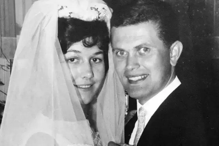 Solo-Hochzeitsfoto Nummer 2: Ursula und Ernst Richter.