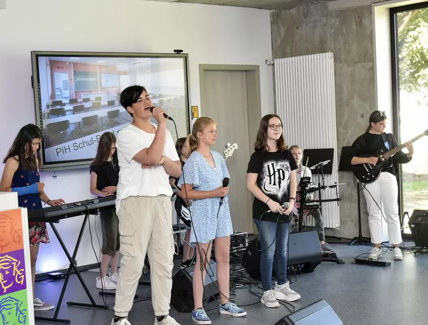 So klingt Kooperation: Die Bands von Pfalzinstitut (Foto) und Karolinen-Gymnasium wollen künftig gemeinsame Auftritte planen.