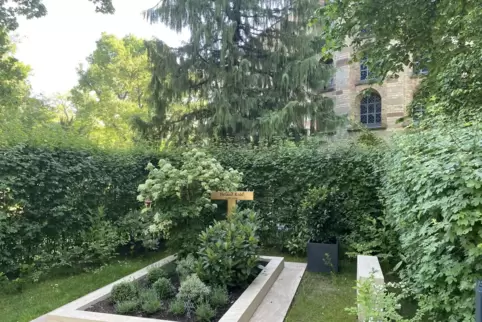 Adenauerpark in Speyer: Hier liegt der ehemalige Bundeskanzler Helmut Kohl (CDU) beggraben. 