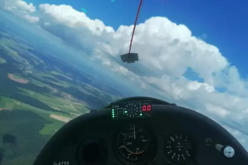 Die Nase immer schon am Horizont: Dann kreist das Flugzeug ideal in der Thermik.