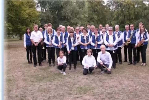 Der Musikverein Edelweiß Wörth. Hier bei der Veranstaltung „Musik im Park“.