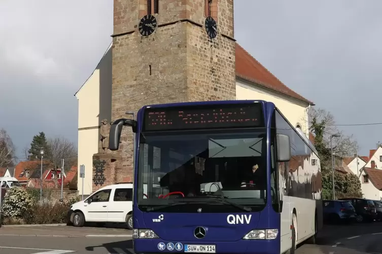 Ein Bus in Godramstein. 