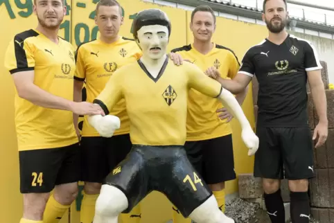 Timo Gehrlein (Zweiter von links) verlässt nach fünf Jahren den BSC Oppau. 