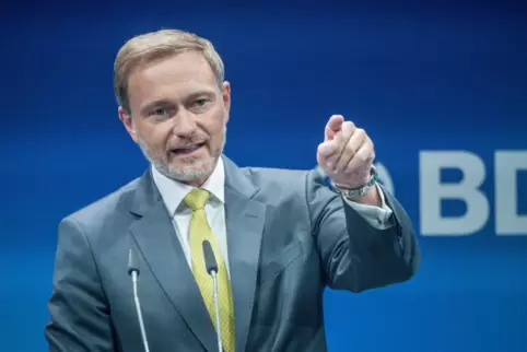 FDP-Chef Christian Lindner will die Abkehr der EU vom Verbrennungsmotor ab 2035 in den anstehenden Beratungen in Brüssel blockie