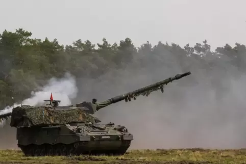 Sieben Panzerhaubitzen 2000 liefert Deutschland der Ukraine.