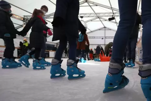 Die Eisbahn hätte dieses Jahr doppelt so groß werden können. 