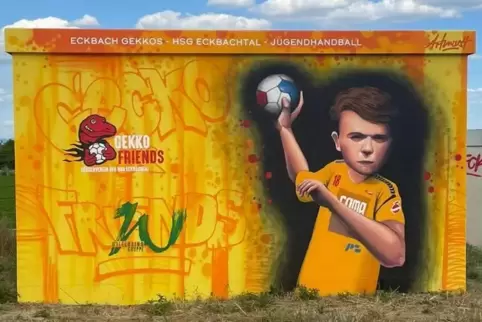 Ein Jugendhandballer in Aktion: Das zeigt ein neues Graffito für die HSG Eckbachtal. 